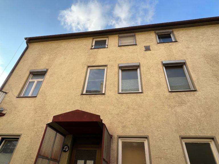 Altbau Fenster, Außenansicht